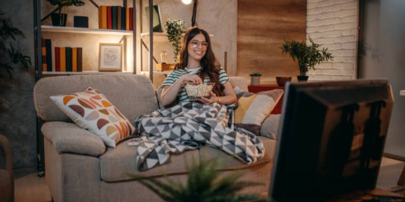 13 Best Feel-Good TV Shows For Stressful Days