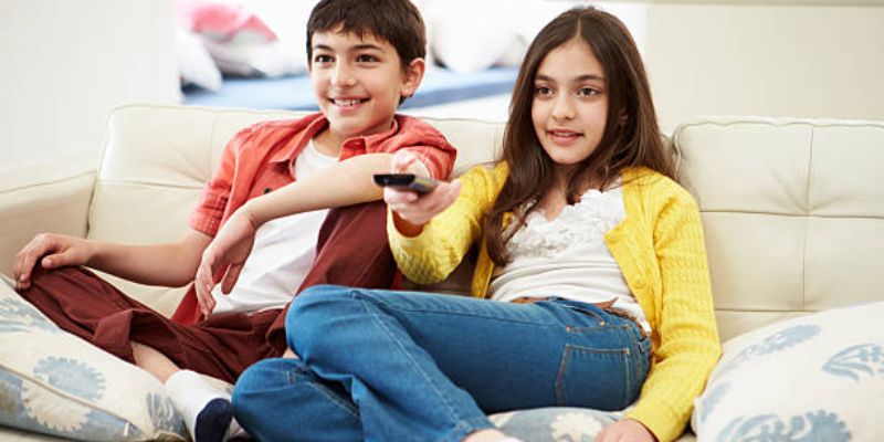 What Are The Best TV Shows To Watch With Tweens